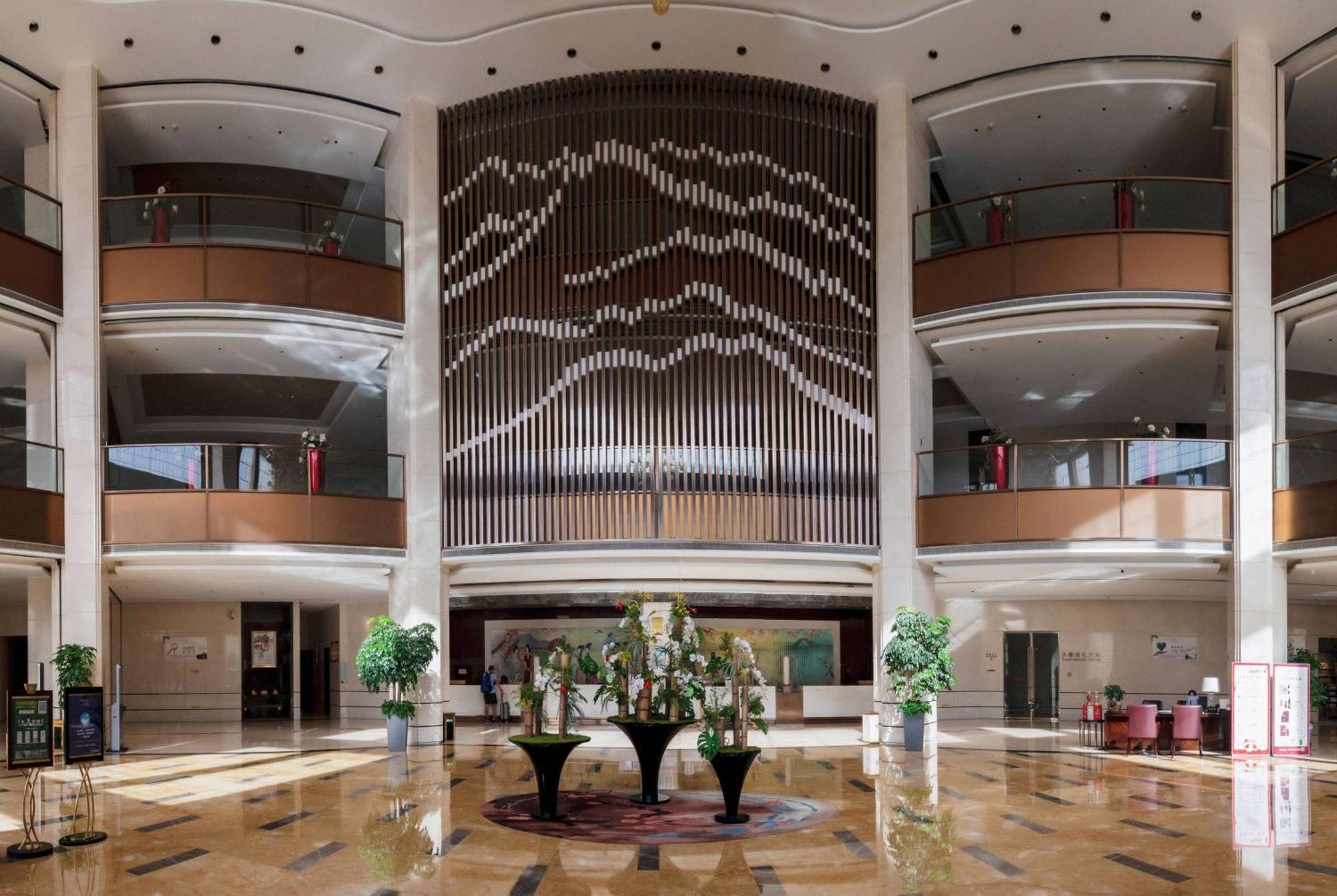 Ramada Yiyang Taojiang Hotel Екстериор снимка