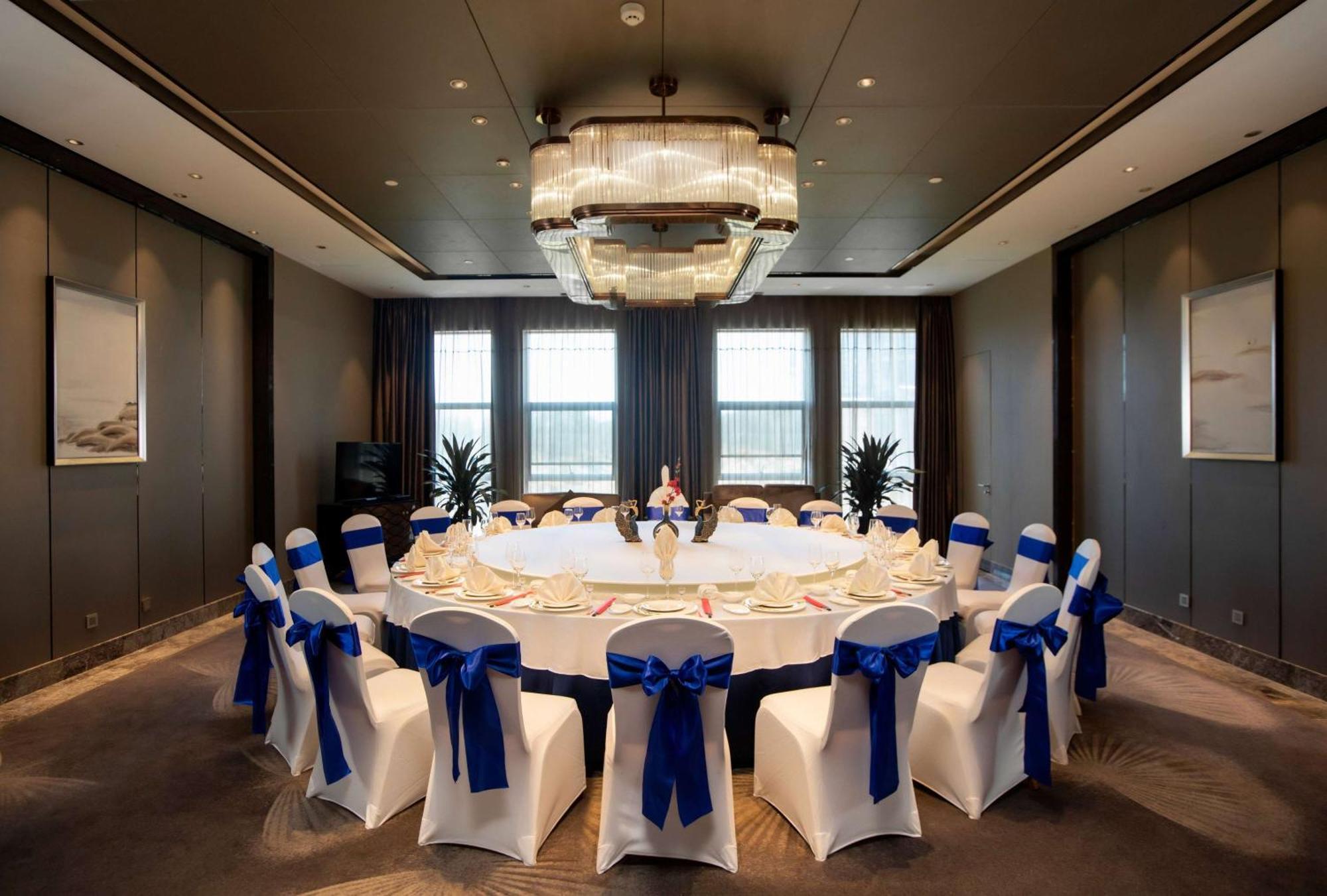 Ramada Yiyang Taojiang Hotel Екстериор снимка