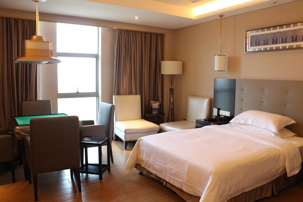 Ramada Yiyang Taojiang Hotel Екстериор снимка